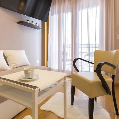 Luna Centar 兹拉蒂博尔